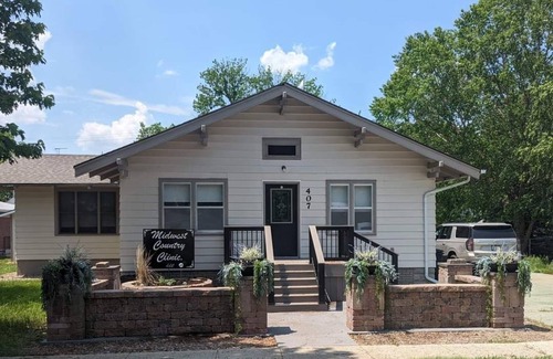Bassett Apartment | Rockin' OZ Guesthouse. Great space that was previously a one room schoolhouse!