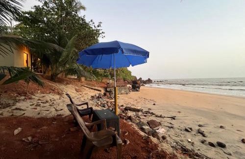 Kannur House | Rocks beach house