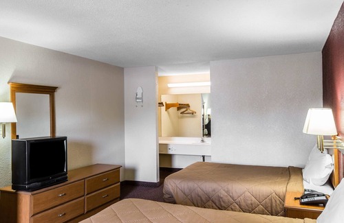 Arcadia Hotel | Rodeway Inn Expo Center