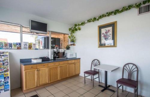 Fort Pierce Hotel | Rodeway Inn Fort Pierce I-95