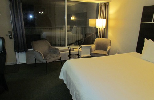 Huntsville Hotel | Rodeway Inn King William