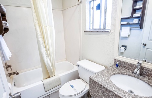 West San Antonio Hotel | Rodeway Inn San Antonio Lackland AFB - SeaWorld