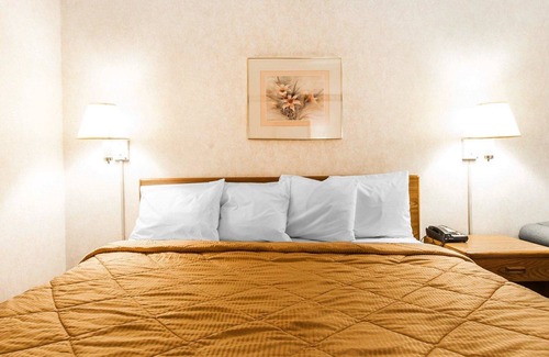Sweetwater Hotel | Rodeway Inn