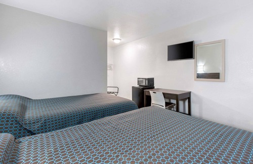 Winston - Salem Hotel | Rodeway Inn Winston Salem Route 52