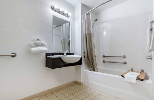 Winston - Salem Hotel | Rodeway Inn Winston Salem Route 52