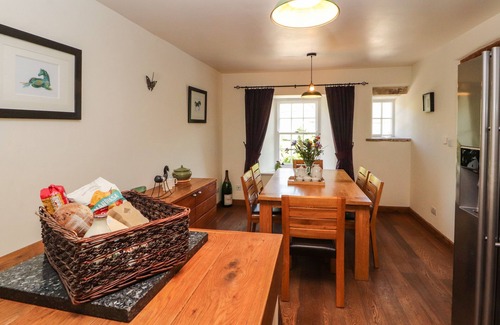Garsdale Cottage | ROGER POT, pet friendly, with open fire in Sedbergh