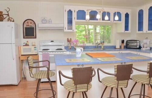 Eastman Cottage | Roger's Place/Chez Roger - Eastman, Quebec