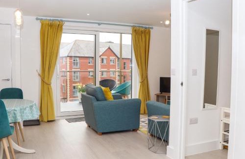 Exmouth Apartment | Rolles Rainbow