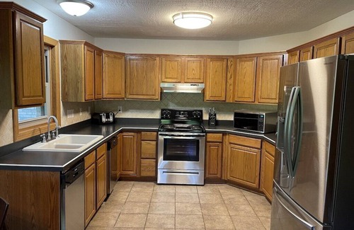Laurelville Cabin | Rolling Ridge Lodge (Hocking Hills area)