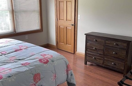 Laurelville Cabin | Rolling Ridge Lodge (Hocking Hills area)