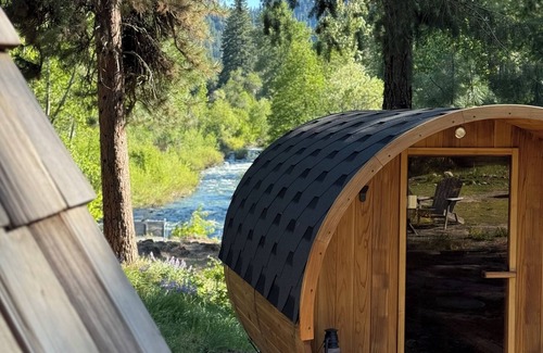 Peshastin Cabin | Romantic A-frame Cabin with Cedar Sauna, Private River and Scenic Views