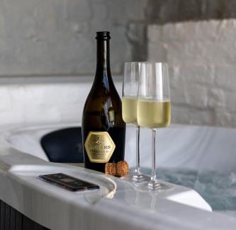 Chester House | Romantic canal-side cottage with hot tub