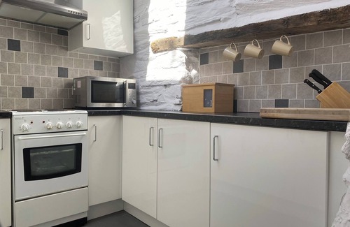 Caerdeon Cottage | Romantic Cottage in Snowdonia National Park. Stay in the Woodland's Heart!
