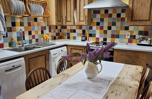 Burstock Cottage | Romantic Dorset Stables Stay - Scenic Views & Countryside Calm