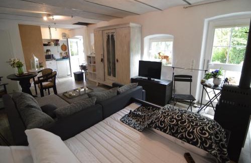 Immerath Apartment | Romantic Eifel Hideaway, cleaning included