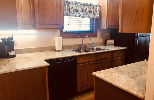 Divide Cabin | Romantic Forest Hideaway, Hot Tub, WiFi, Directv, near Attractions & Breweries!