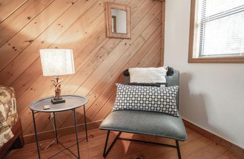 Blairsville House | Romantic Gateway in the Woods