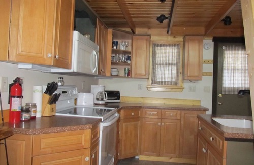 Naples Cabin | Romantic getaway for 2nnPEAK fall foliage!nnnnnnnn