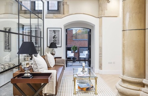 North Finchley Apartment | Romantic luxury getaway in 1912 converted Church, Woodside Park, North London