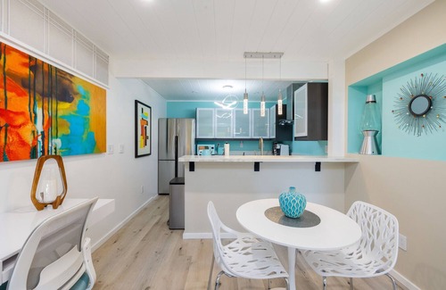 San Rafael Apartment | Romantic & Modern Mid-Century Retreat – Close to SF, Napa, Sonoma