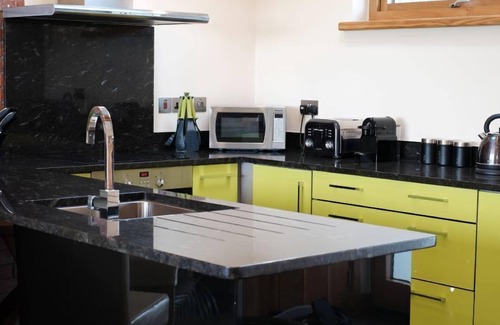 Marhamchurch Apartment | Romantic self catering apartment near Bude, Cornwall