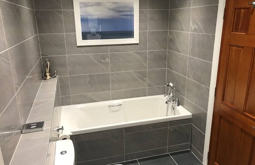 Alexandria Cabin | Romantic/Valentines Lodge by Loch Lomond