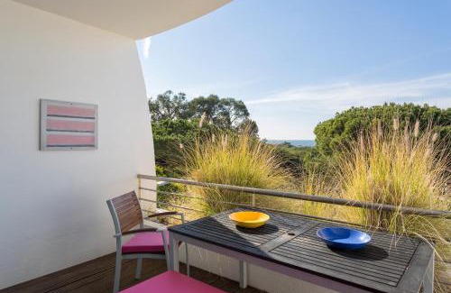 Vale do Garrao Apartment | Romy
