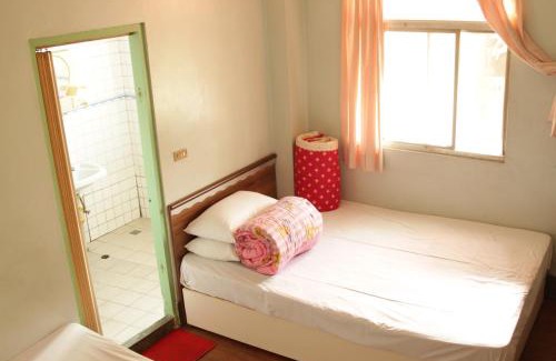 West District Hotel | Ron Gong Hotel