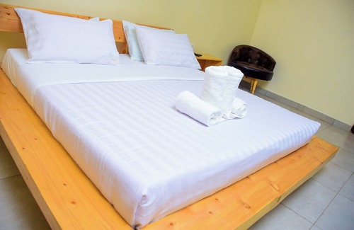 Kinigi Hotel | Rond Point Gorilla Boutique - Kinigi