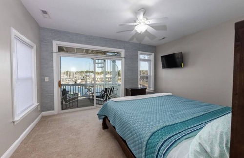 Fairfield Harbour House | Roof Top Escape on the Marina!