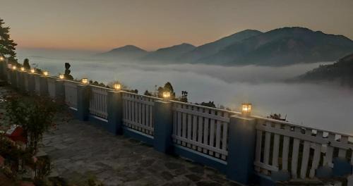 Naina Range Hotel | Rooftop Cottages & Restaurant, Pangot
