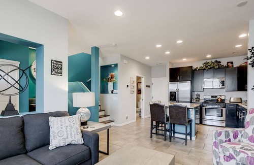 Southside House | Rooftop Deck w/ AC! Near NAU and Downtown