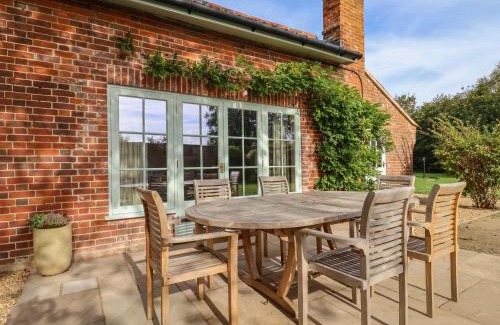 Saxmundham House | Rookery Cottage