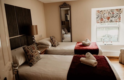 Torver Bed & Breakfast | Room 4 Twin Room - The Wilson's Arms
