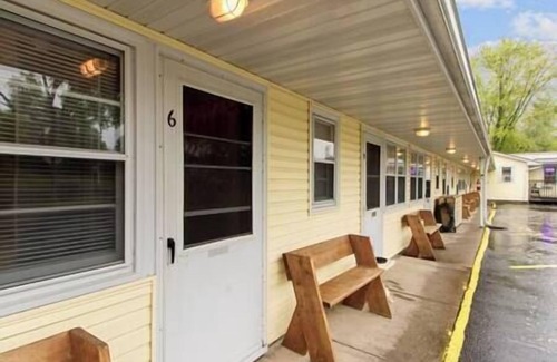 Montello Apartment | Room 6, Kozy Rest Motel