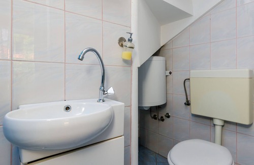 Gornji Kono House | Room Bruna