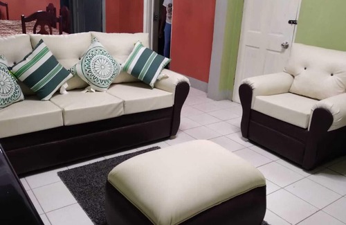Kingston House | Room-charming Kingston Room to Rent With