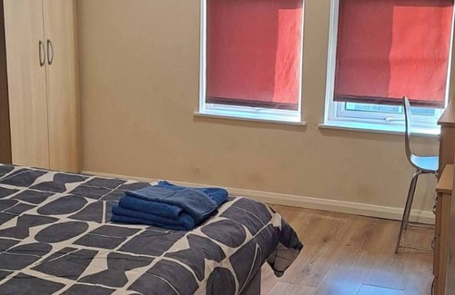 Thorpe Satchville House | Room-charming Leicester Guest Room With