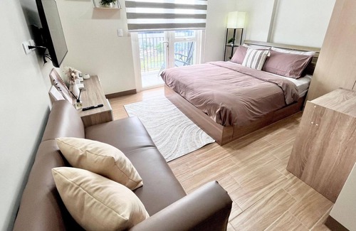 Iloilo House | Room-cozy, Modern and Homey, The Bliss S