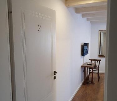 Cres House | Room CS Cres