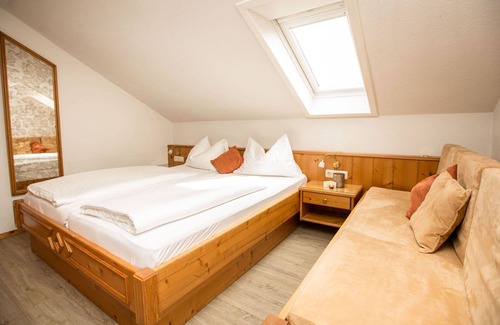 Schoerfling am Attersee Apartment | Room de luxe 1 - Pension KNOLL am Attersee