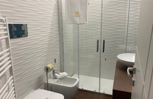 Crotone House | Room in B&B - Luxury Family Room B&B Kreart