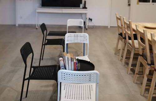 Costa de Caparica Apartment | "room in Guest Room - Caparica Poshtel An Luxury Hostel"