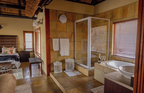 Mookgopong House | Room in Lodge - Mmakuba Game Lodge, Two Bedroom Villa 3