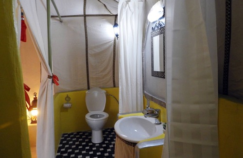 Merzouga House | Room in Lodge - Sleep In Luxury Tent In Desert !