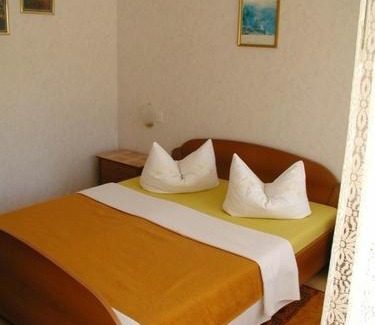 Vodice House | Room in Vodice with balcony, air conditioning, Wi-Fi (4826-2)