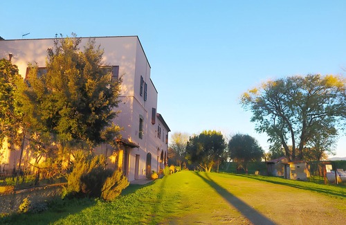 Gavorrano Apartment | Room 'La Concia - Spiga' with Shared Garden and Wi-Fi