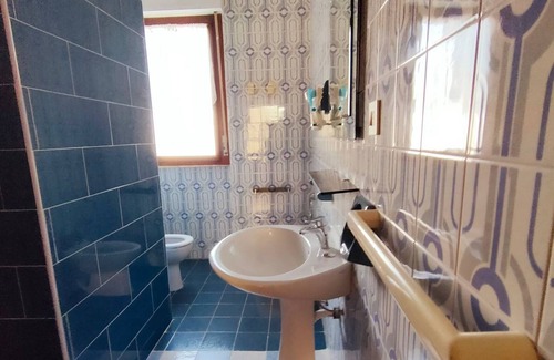 Province of Cagliari House | Room-la Palma Queen Room Lapalmarooms