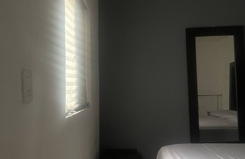 Minerales House | Room near the airport