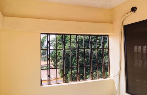 Accra Apartment | Room-single Room With Balcony
